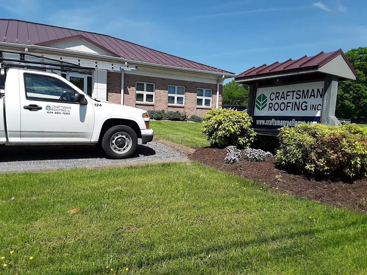 Quality Ice Dam Removal by experienced craftsmen in Hollins